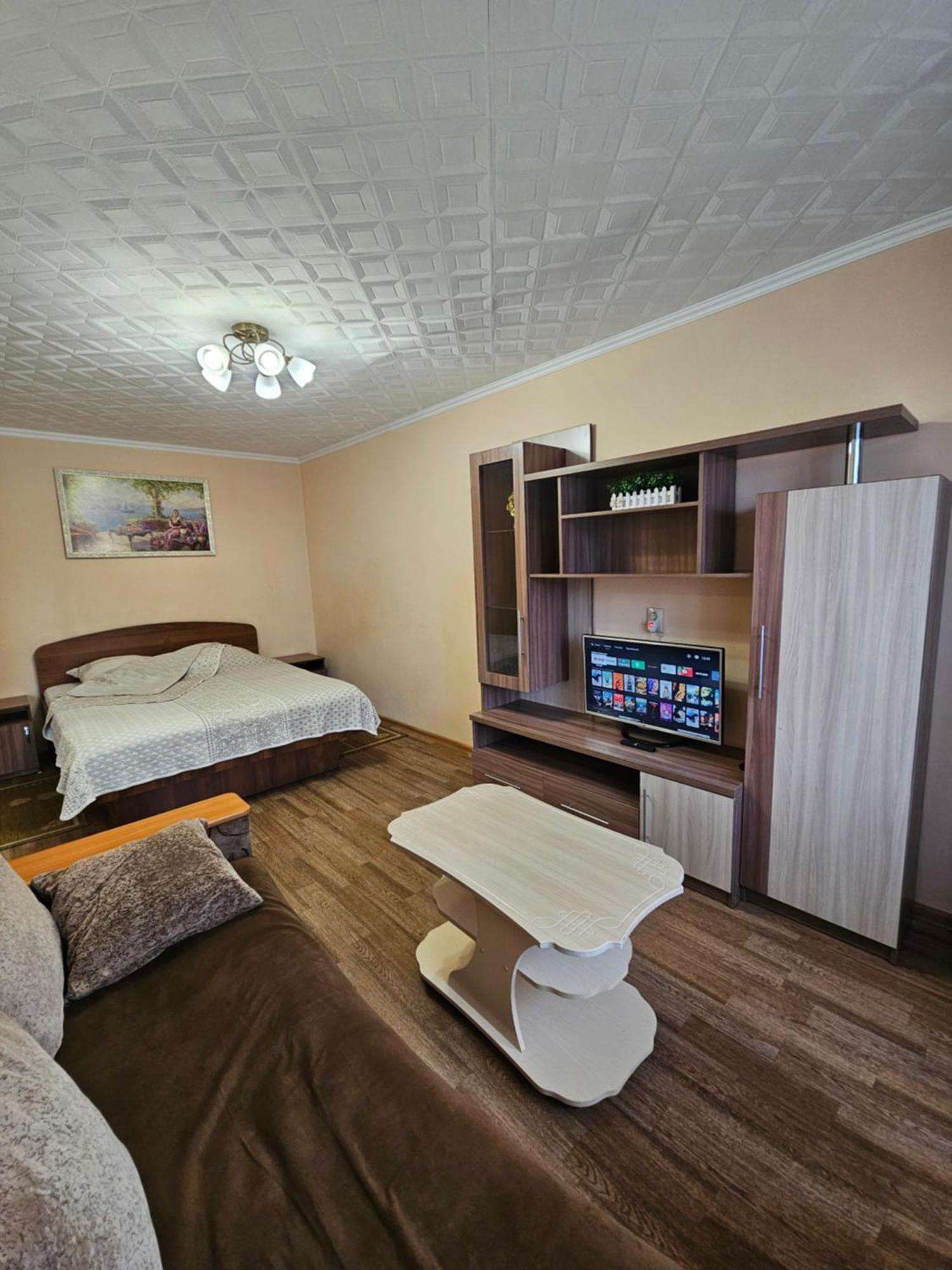 Lux Apartment On Potanina 19 Ustʼ-Kamenogorsk Exterior foto